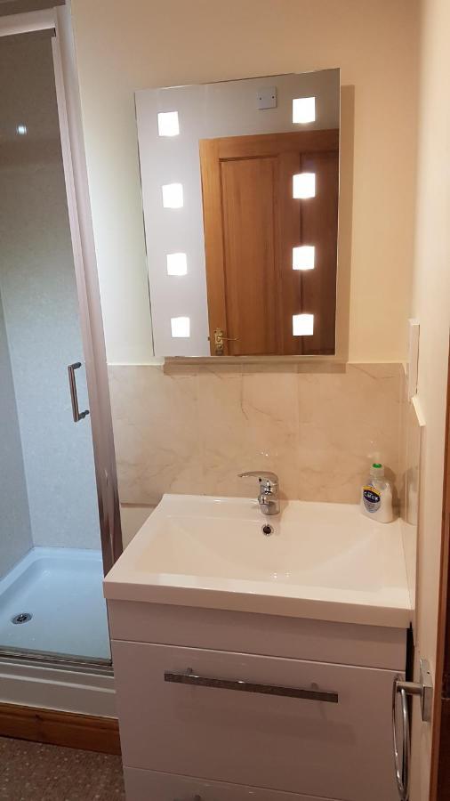 Modern 1 Bed Apartment Close To Campbeltown Esterno foto